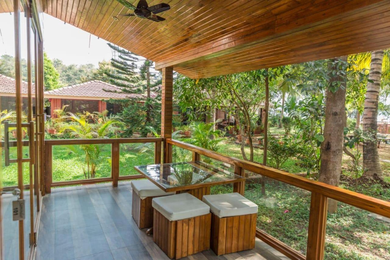 Saminder Beach House Jaitapur Exterior photo